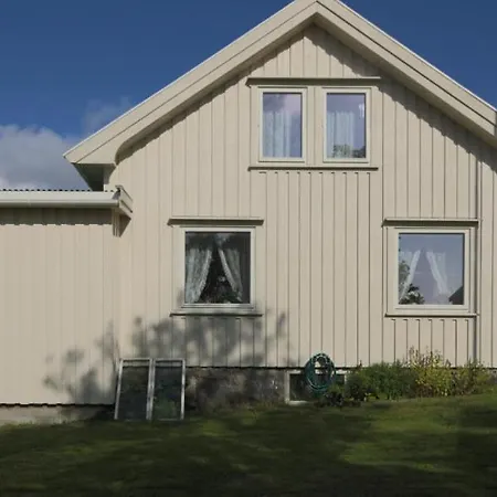 Cozy Central House In Lofoten Holiday home Leknes